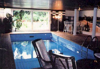 Schwimmbad: Immobilien Euskirchen / Mechernich / NRW: Verkauf einer Landhausvilla mit Einliegerwohnung bei Mechernich / Euskirchen