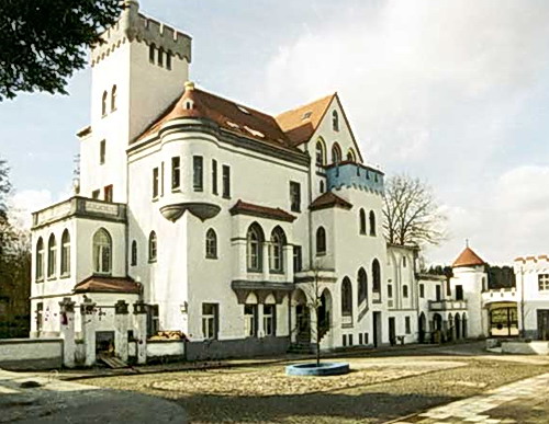 Ansicht Schloss: Verkauf denkmalgeschütztes Parkschloss südlich von Berlin