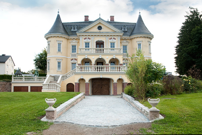 Schloss Villa Oberfranken / Hof 