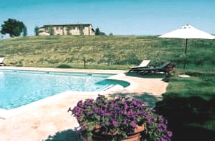 Pool: Immobilien Toskana / Pienza bei Siena: Verkauf einer alten Gastwirtschaft / Steinhaus / Villa